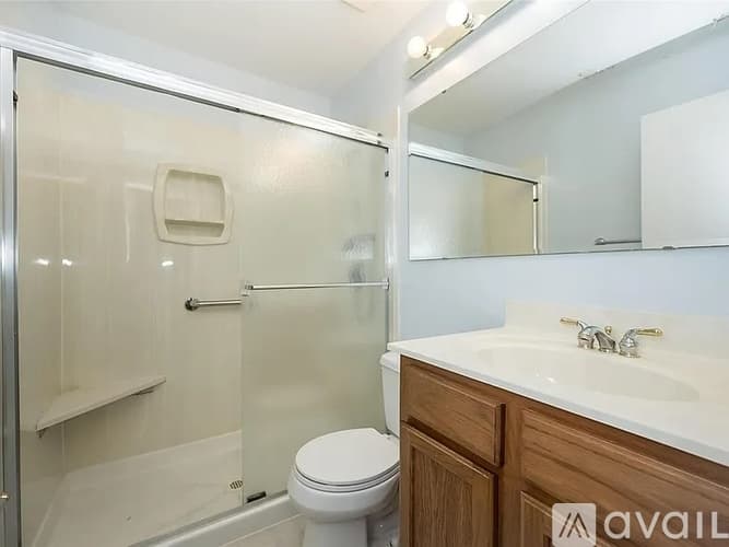 Ballwin House: 1211 Fieldhurst Drive