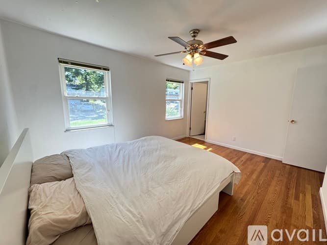 Ballwin House: 1211 Fieldhurst Drive