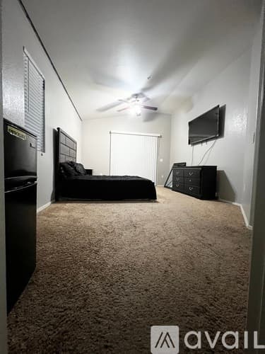 Goodyear Townhome: 356 North 169th Avenue