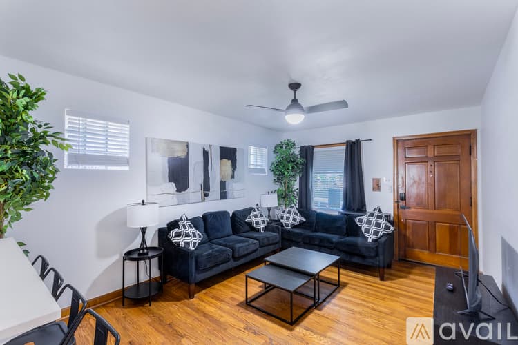 St. Louis House: 4974 Potomac St