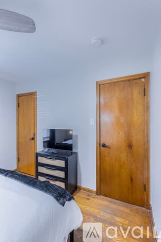St. Louis House: 4974 Potomac St