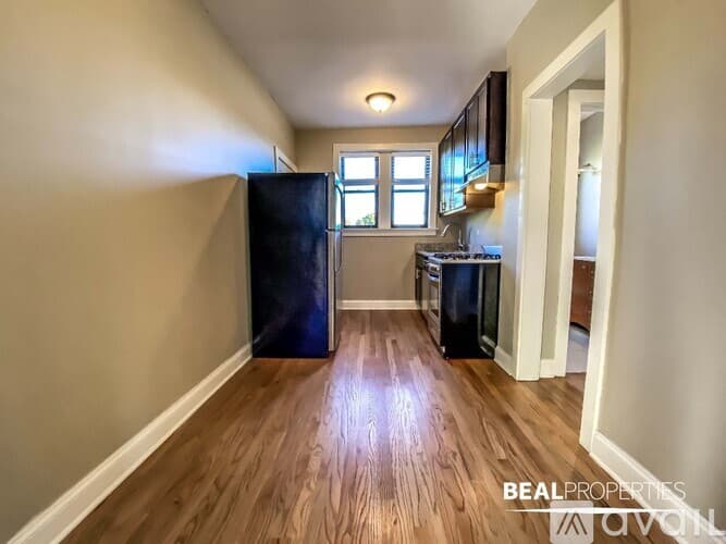 Chicago Apartment: 4038 N Ashland Ave