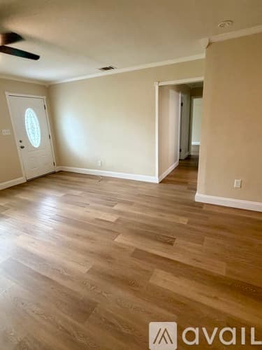 Largo House: 114 Lake Avenue Southeast