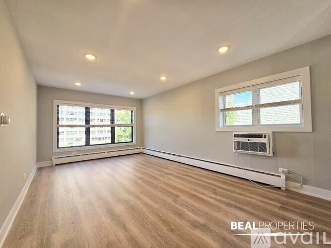 Chicago Condo: 555 W Stratford Pl