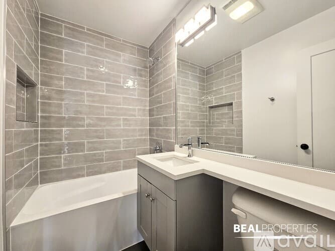 Chicago Condo: 555 W Stratford Pl