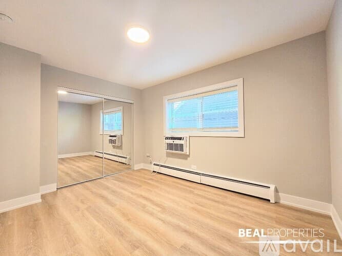 Chicago Condo: 555 W Stratford Pl