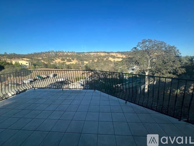 Copperopolis House: 32 Apollo Ln