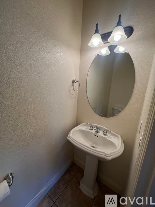 Copperopolis House: 32 Apollo Ln