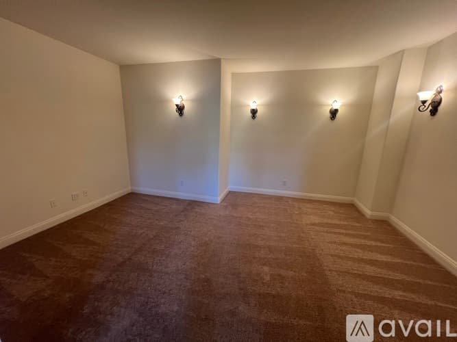 Copperopolis House: 32 Apollo Ln
