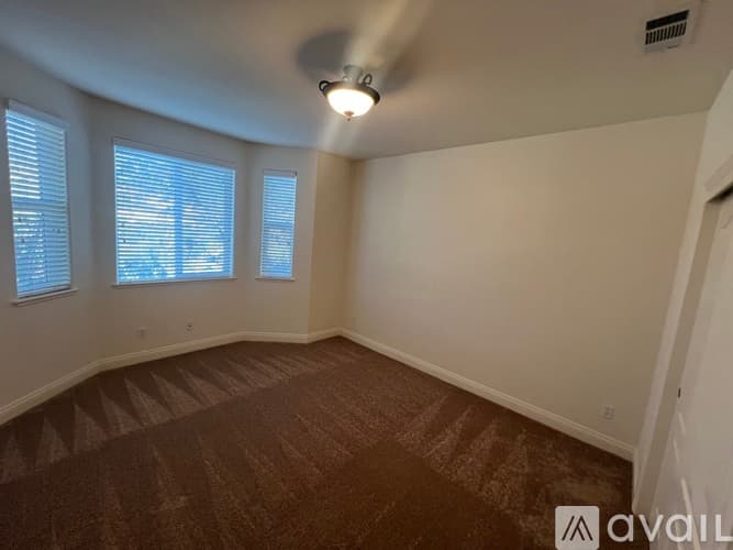 Copperopolis House: 32 Apollo Ln
