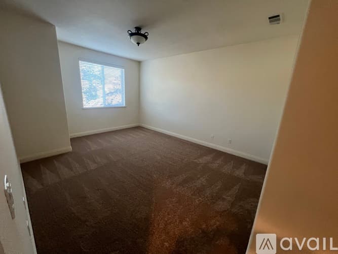Copperopolis House: 32 Apollo Ln