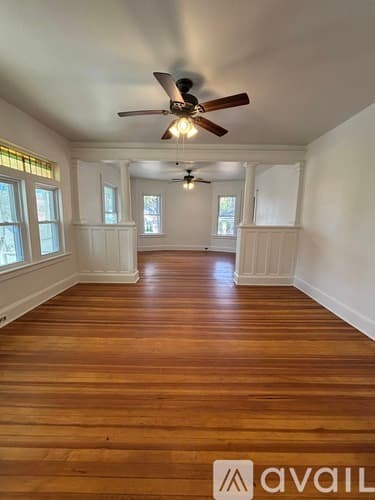 Bridgeport Apartment: 26 Victory St