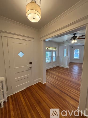 Bridgeport Apartment: 26 Victory St