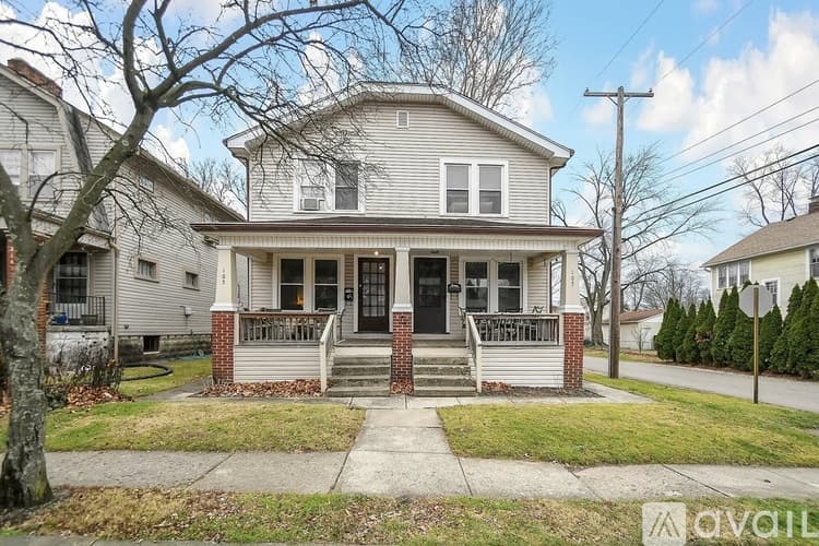 Columbus Apartment: 105 West California Avenue