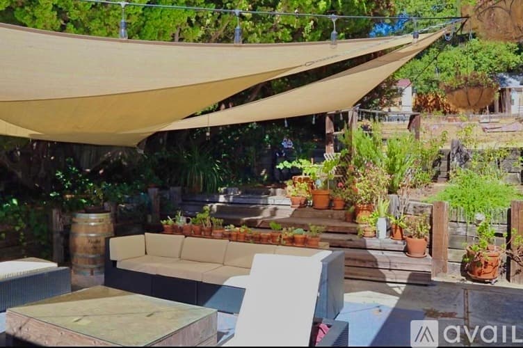 San Carlos House: 351 Cedar Street