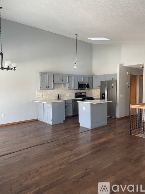 Eagan Townhome: 1602 Clemson Drive
