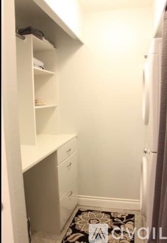 Bellevue Apartment: 4401 145th Ave NE