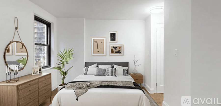 New York Apartment: 90 5th Ave
