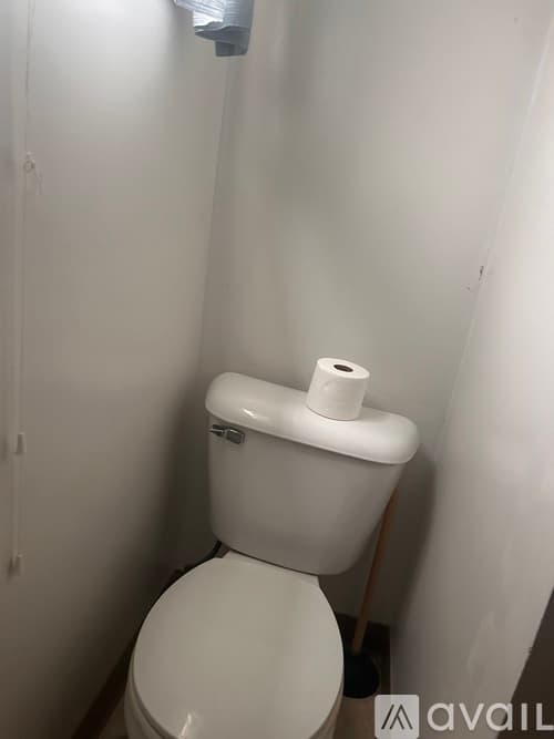 Scranton Apartment: 1309 Hampton Street