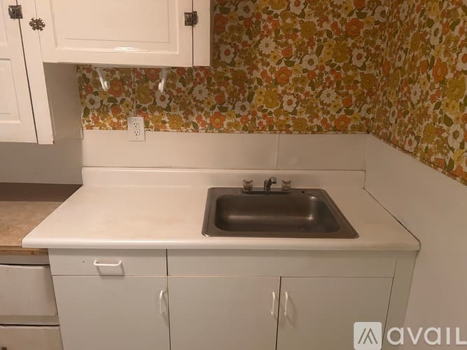 Scranton Apartment: 1309 Hampton Street