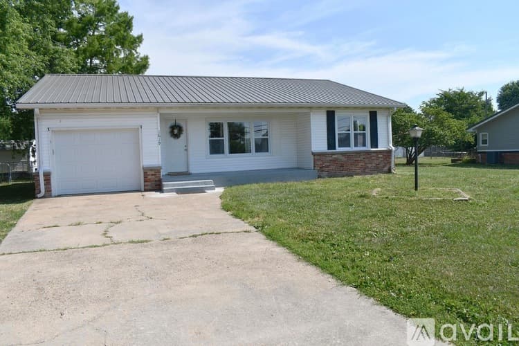 Bolivar Apartment: 1619 W Fair Play St
