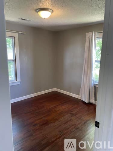 Bolivar Apartment: 1619 W Fair Play St