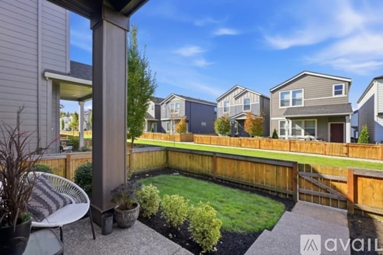 Vancouver House: 2643 Northeast 116th Place