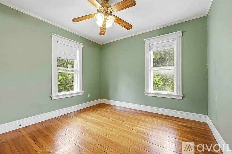 Springfield House: 77 Firglade Avenue