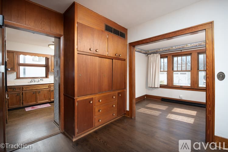 Downers Grove House: 5313 Lyman Avenue