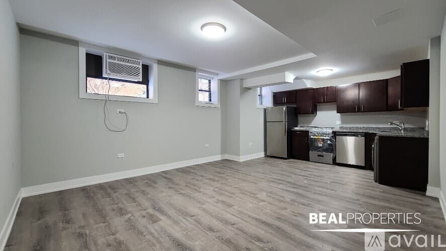 Chicago Apartment: 431 W Belden Ave