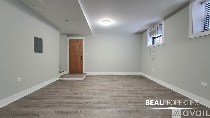 Chicago Apartment: 431 W Belden Ave