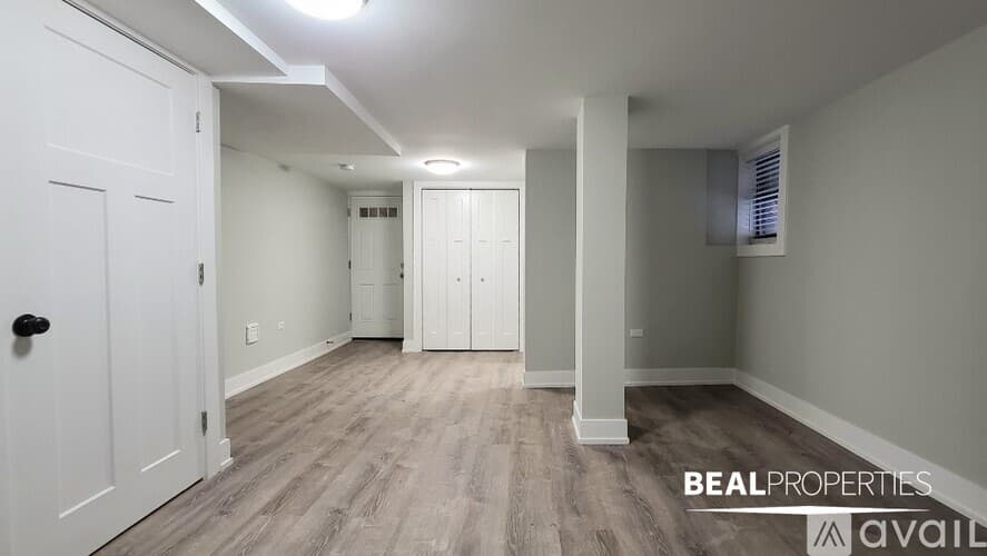 Chicago Apartment: 431 W Belden Ave