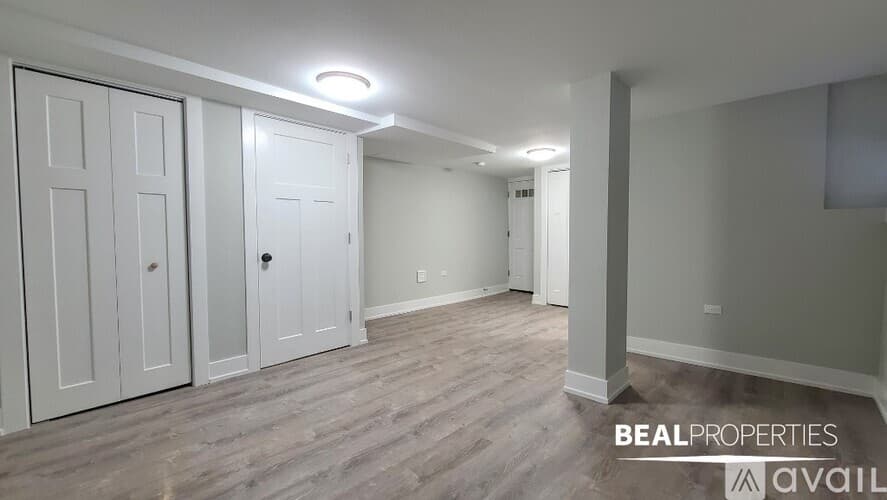 Chicago Apartment: 431 W Belden Ave