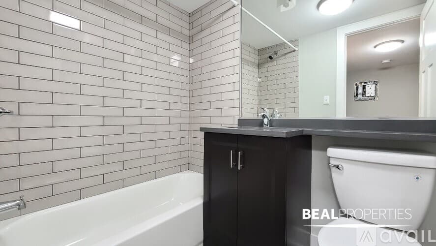 Chicago Apartment: 431 W Belden Ave