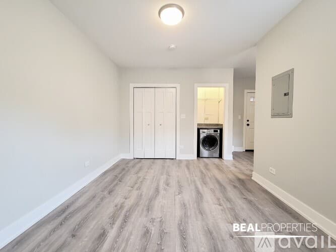 Chicago Condo: 429 W Belden Ave