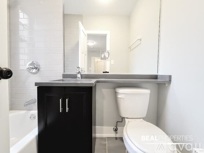 Chicago Condo: 429 W Belden Ave