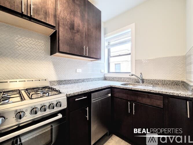 Chicago Condo: 429 W Belden Ave