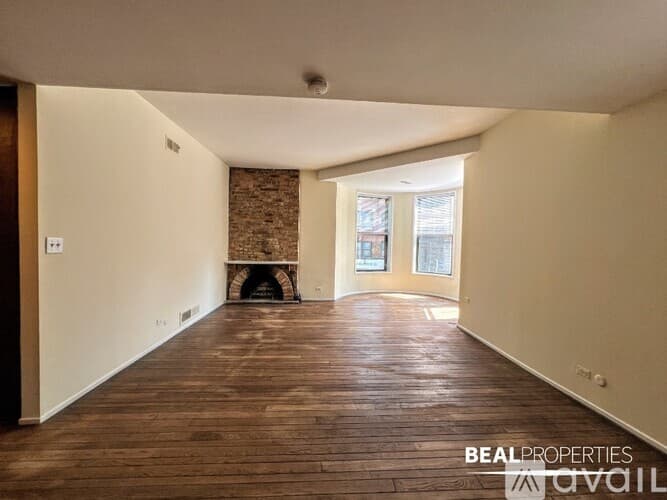 Chicago Condo: 600 W Surf St
