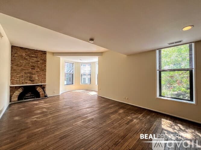Chicago Condo: 600 W Surf St
