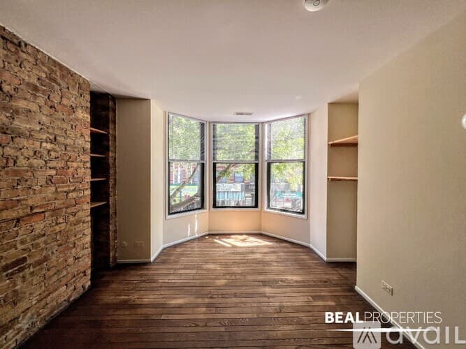Chicago Condo: 600 W Surf St
