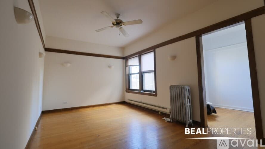 Chicago Condo: 816 W Waveland Ave