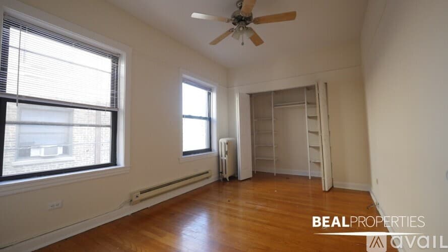 Chicago Condo: 816 W Waveland Ave