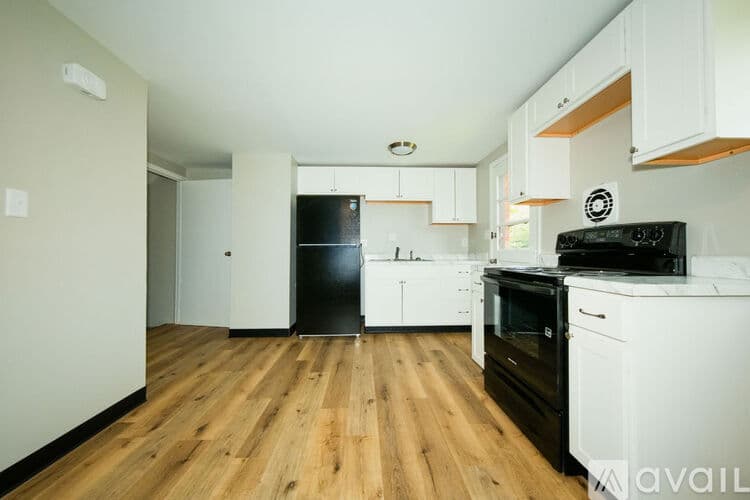 Columbus Apartment: 4944 Fairway Ct