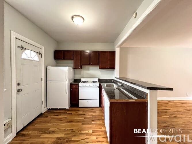 Chicago Condo: 4409 N Wolcott Ave