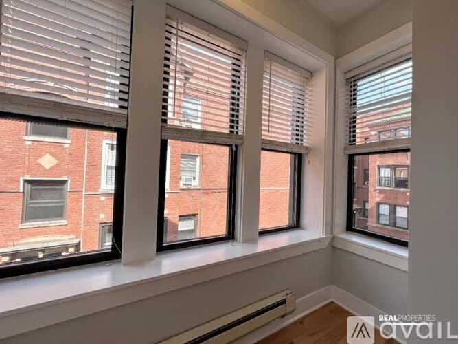 Chicago Condo: 4421 N Wolcott Ave