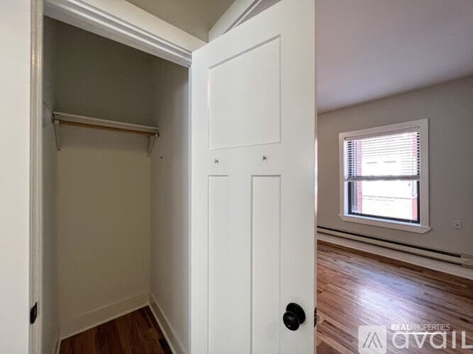 Chicago Condo: 4421 N Wolcott Ave