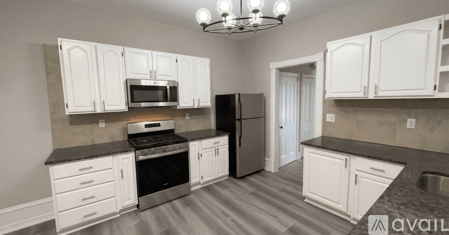 Philadelphia Apartment: 637 N 32nd St