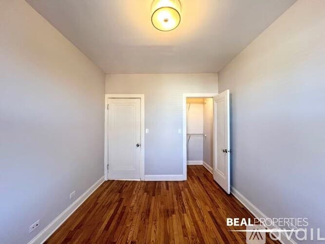 Chicago Condo: 2325 N Rockwell St