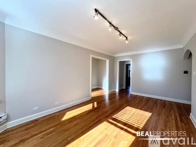 Chicago Condo: 2325 N Rockwell St