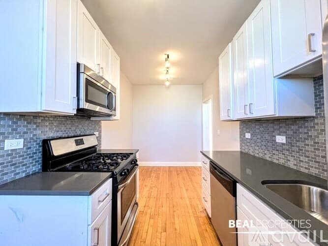 Chicago Condo: 2325 N Rockwell St
